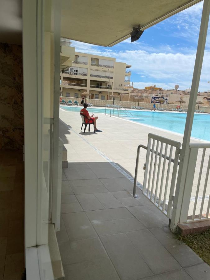 Apartamento Totalmente Reformado Con Piscina Y Jardines Al Lado De La Playa De La Carihuela Torremolinos Esterno foto