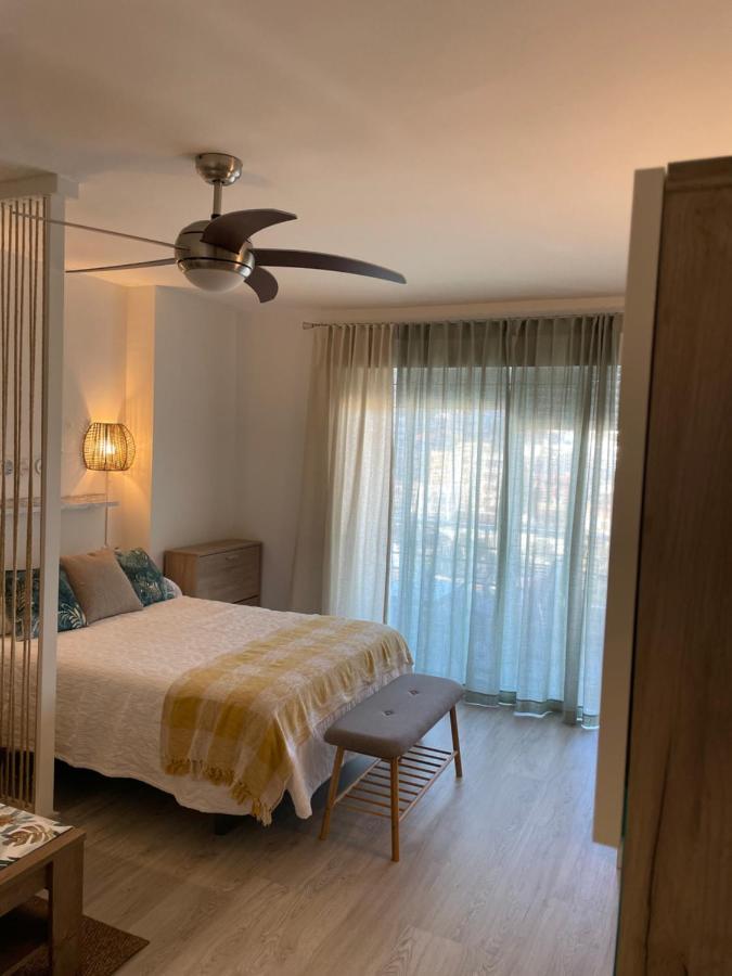 Apartamento Totalmente Reformado Con Piscina Y Jardines Al Lado De La Playa De La Carihuela Torremolinos Esterno foto