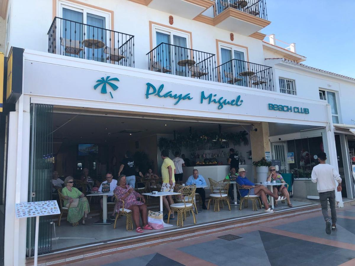 Apartamento Totalmente Reformado Con Piscina Y Jardines Al Lado De La Playa De La Carihuela Torremolinos Esterno foto