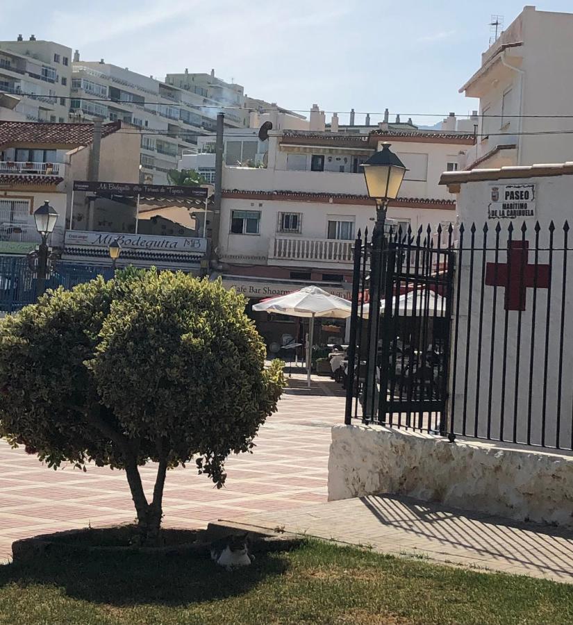Apartamento Totalmente Reformado Con Piscina Y Jardines Al Lado De La Playa De La Carihuela Torremolinos Esterno foto